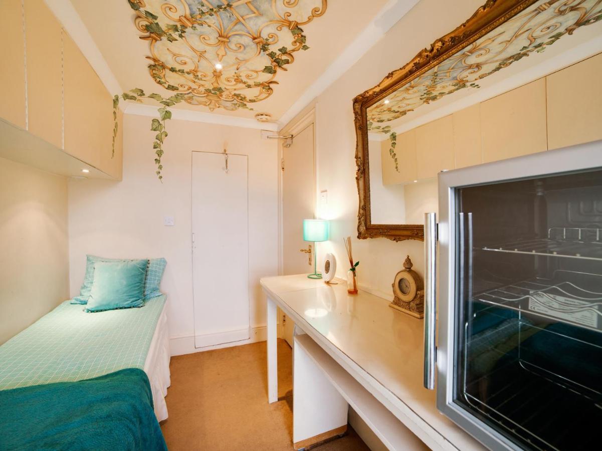 Oyo London Lodge エクステリア 写真